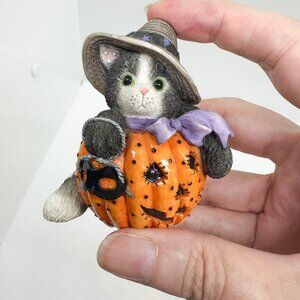 Vintage 1997 Calico Kittens Cat Halloween Witch Witchy Pumpkin Carving Tuxedo